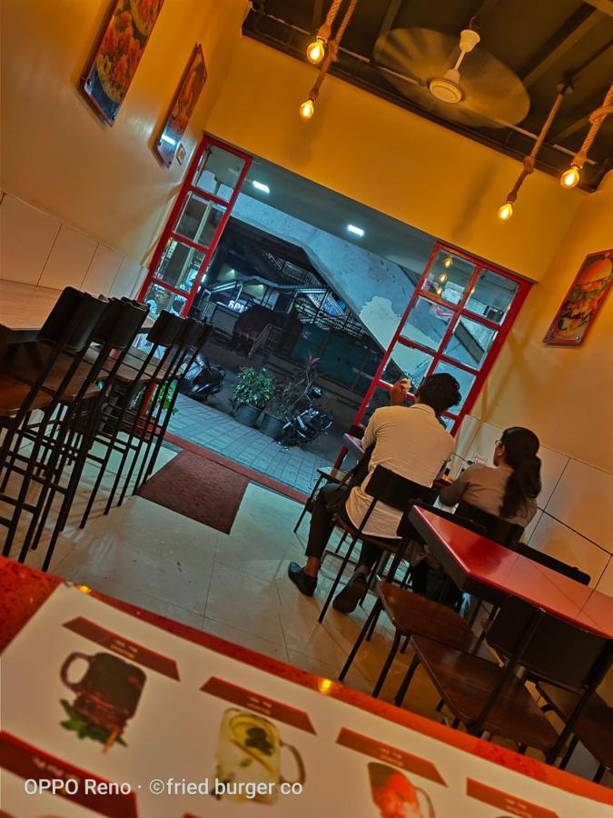 Aster Hotel Near Mumbai Airport Ngoại thất bức ảnh